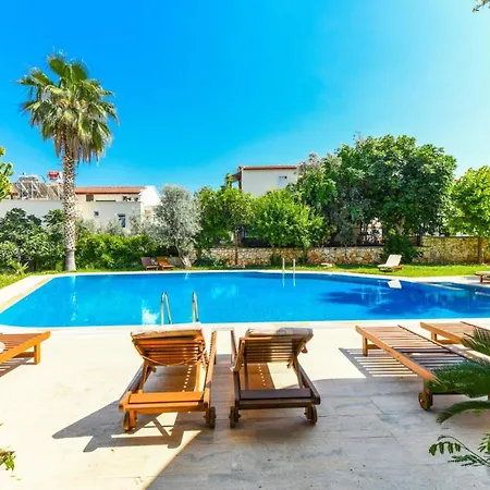 Апартаменты Duplex House With Shared Pool Near Beach In Kalkan